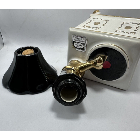 Ezra Brooks‎ Victrola Phonograph VTG Decanter EMPTY 24K Gold Hand Painted 70s - Picture 3 of 16